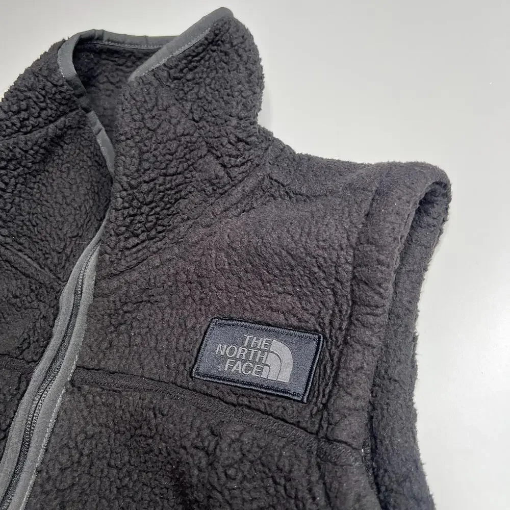 The North Face Women’s Sherpa Fleece Vest Black Size M Medium Zip Front‎ Pockets